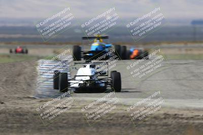 media/Oct-26-2025-CalClub SCCA (Sun) [[8ce1e69566]]/Group 3/Grapevine/